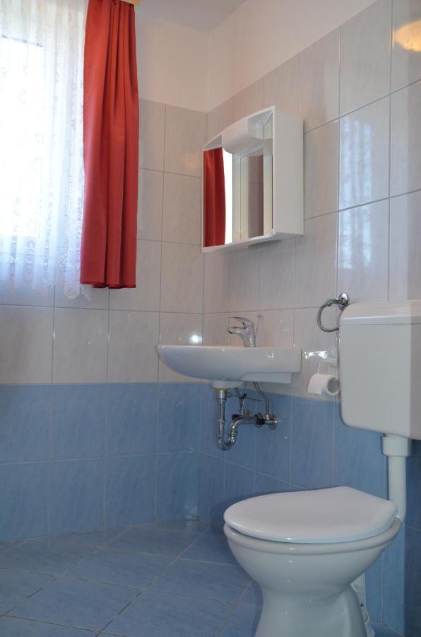 Apartmaji Srnca Церкно Екстериор снимка